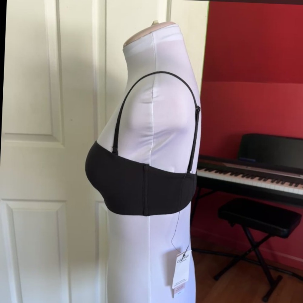 Calvin Klein, Size Medium, Form To Body Black Lightly Lined Bandeau Bralette NEW - Picture 4 of 12